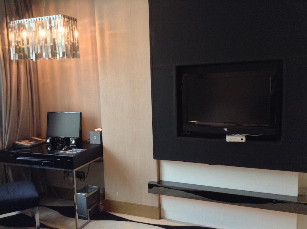 Shenzhen Baoan Luxe Manor Hotel ภายนอก รูปภาพ
